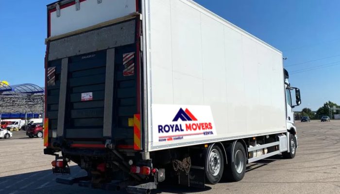 royal movers truck